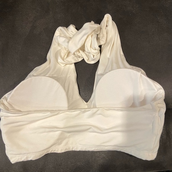 Klassy Network Cream Halter Bralette - Picture 2 of 3